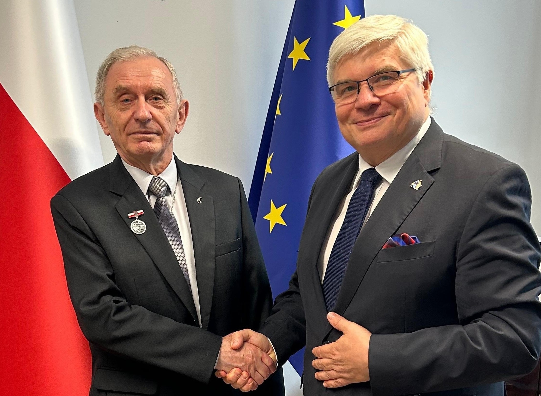 Odznaczenie honorowe dla Członka PKBWL Pana Wiesława Wojtasiaka